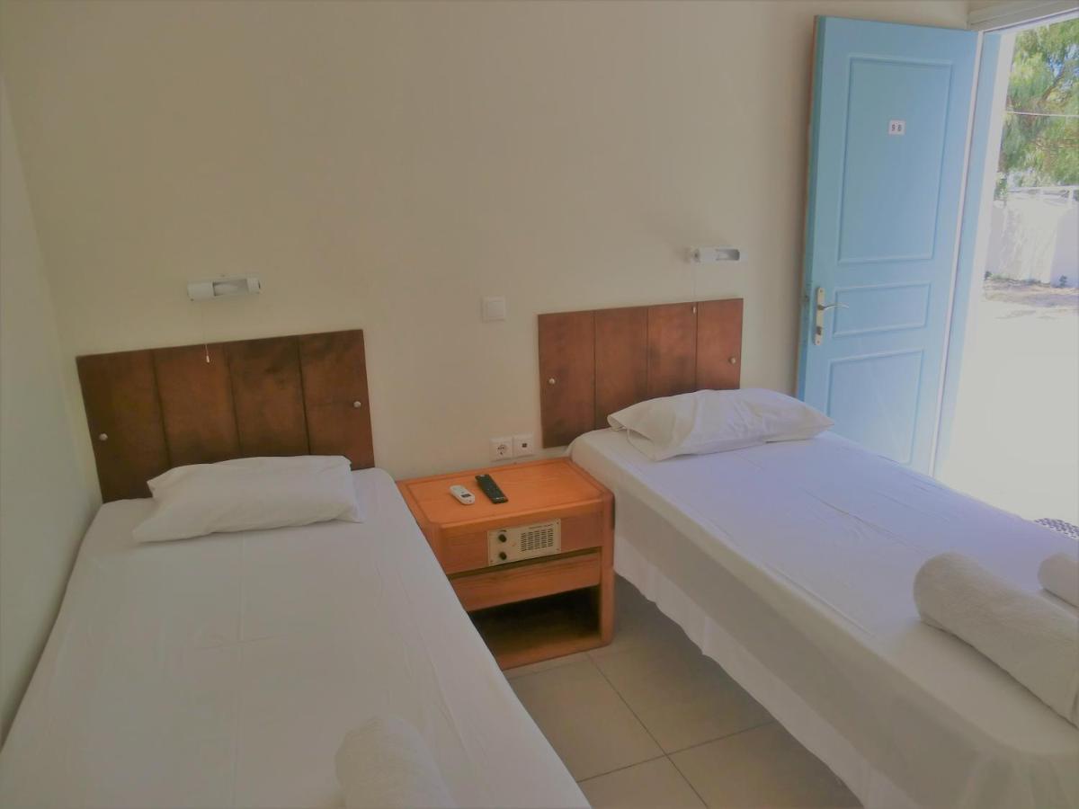 Santorini Camping/Rooms Φηρά Εξωτερικό φωτογραφία