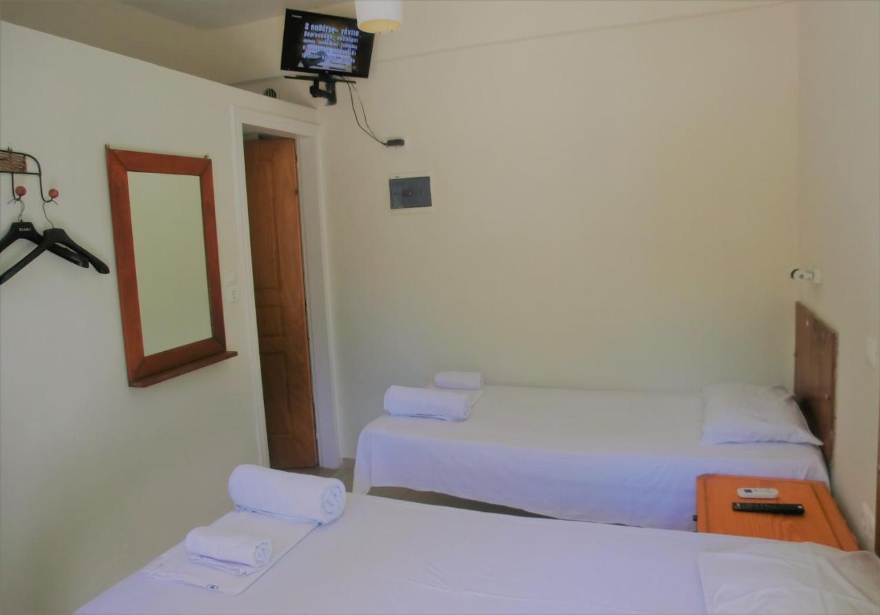 Santorini Camping/Rooms Φηρά Εξωτερικό φωτογραφία