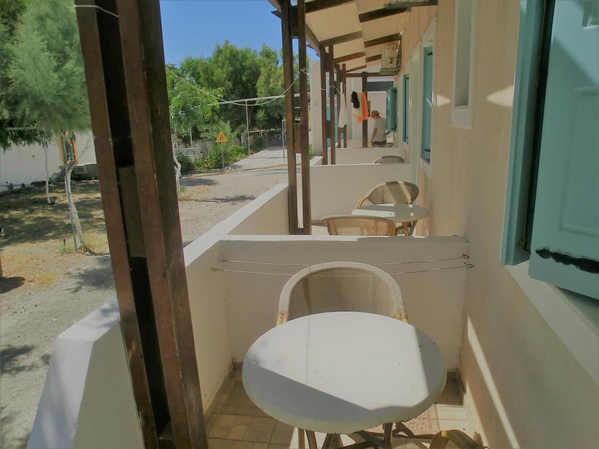 Santorini Camping/Rooms Φηρά Εξωτερικό φωτογραφία