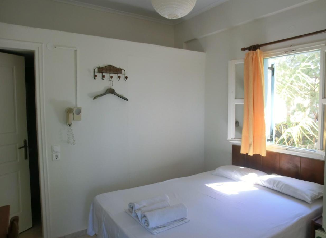 Santorini Camping/Rooms Φηρά Εξωτερικό φωτογραφία