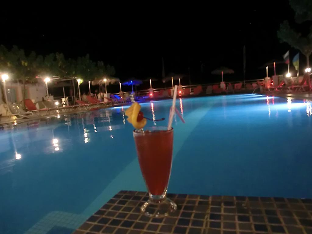 Santorini Camping/Rooms Φηρά Εξωτερικό φωτογραφία